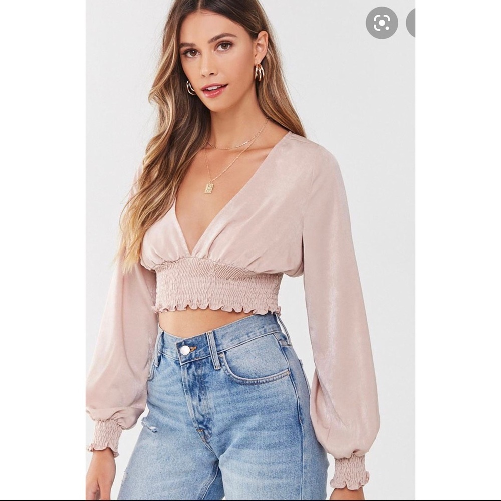 NWT Blush Smocked V-Neck Long Sleeve Crop Top